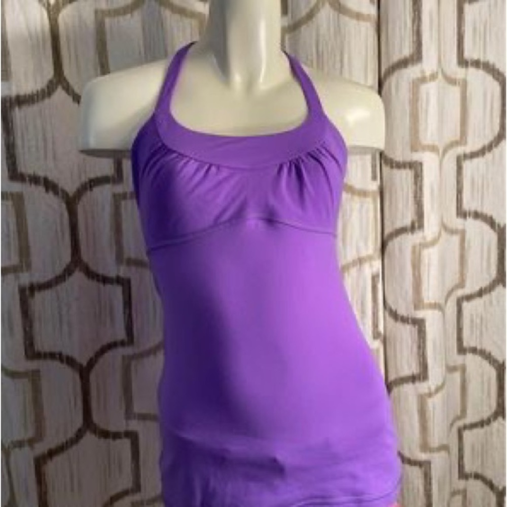 Women’s size 6 lululemon Scoop Me Up II tank (power purple)